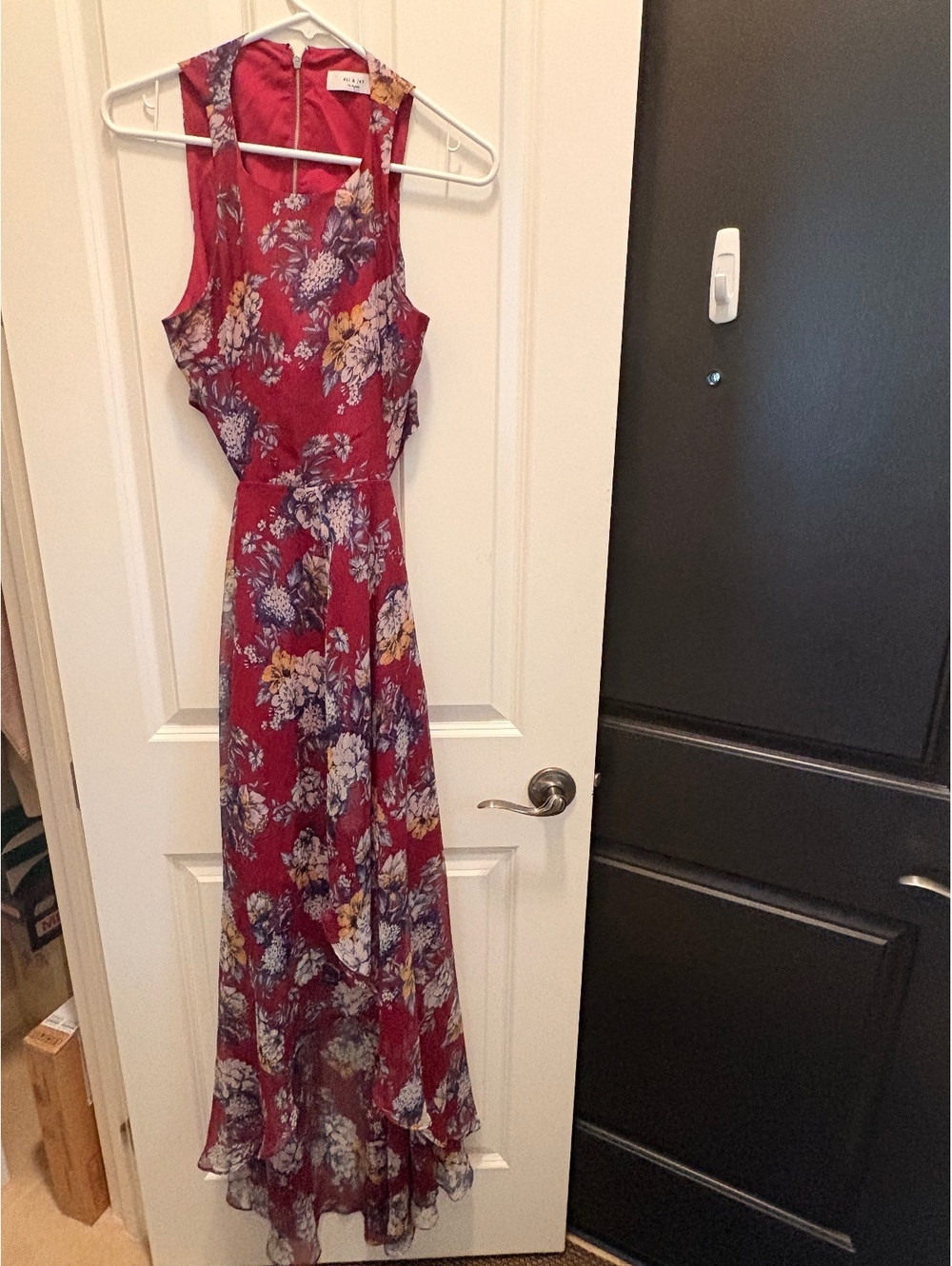 All & Jay Burgundy Floral Maxi Dress Cutout Back Parisian Chic Size S